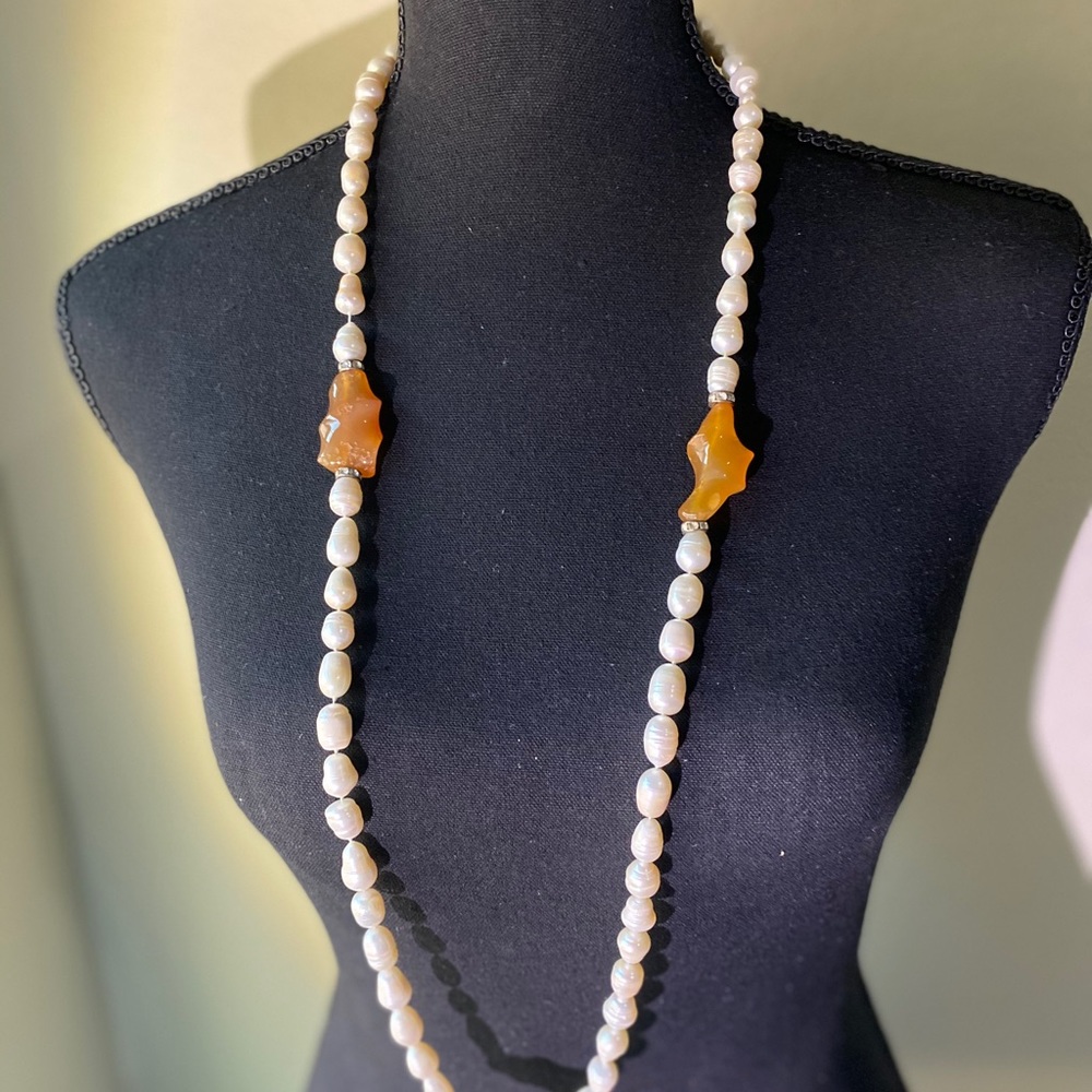 Never worn cultured pearl necklace